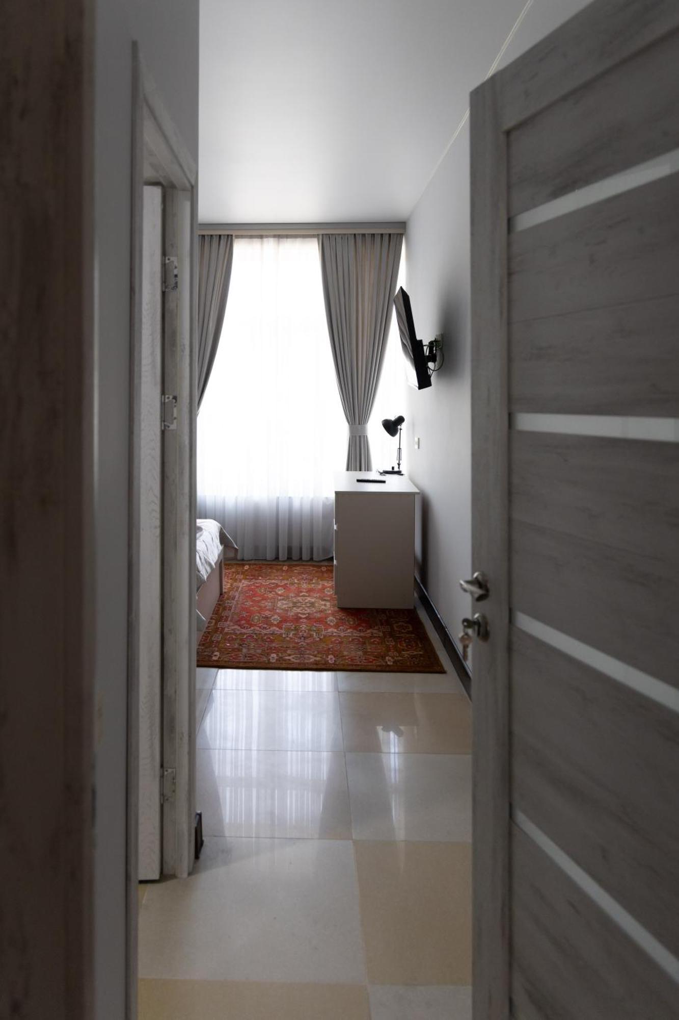 Gladzor Hotel エクステリア 写真